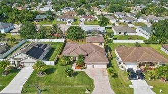 1425 Sw Oriole Ln - Photo 1 of 1