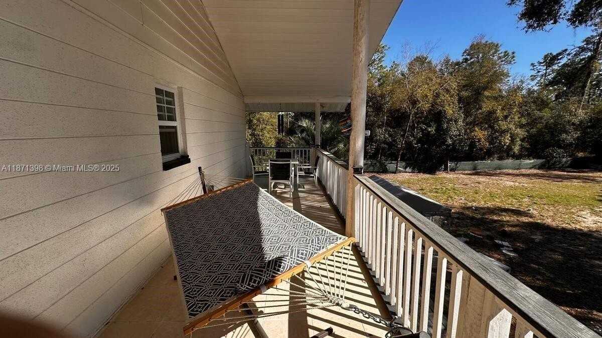 22488 Sw Nautilus Blvd #2 - Photo 3 of 7