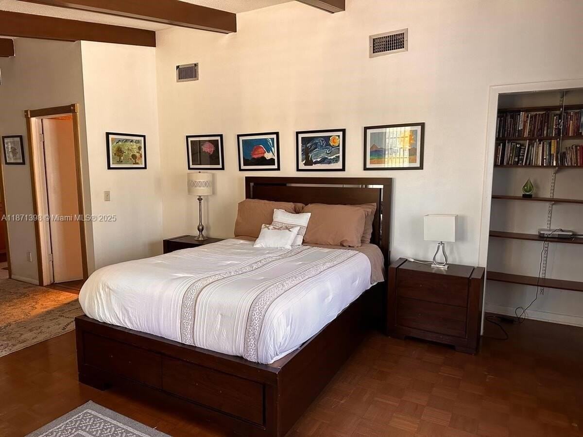 22488 Sw Nautilus Blvd #2 - Photo 4 of 7