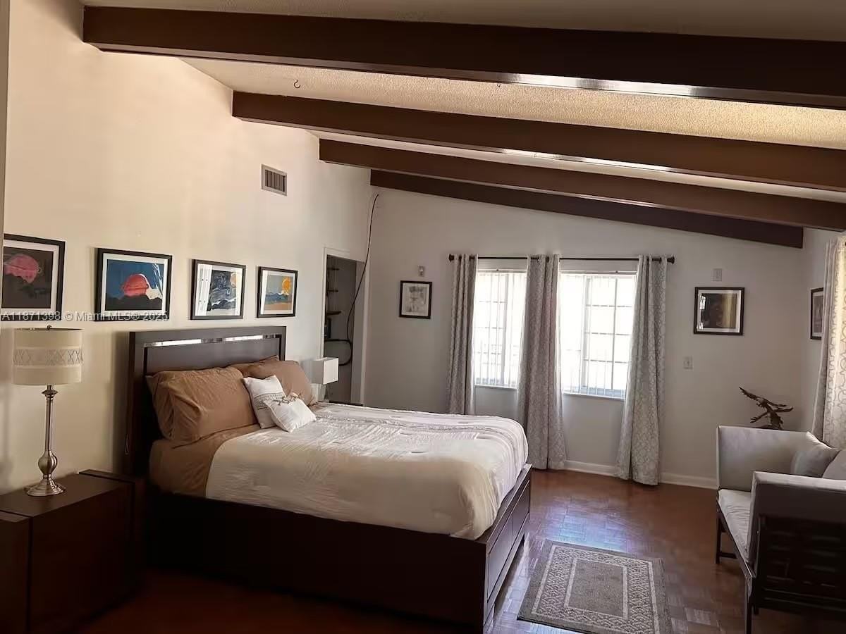 22488 Sw Nautilus Blvd #2 - Photo 5 of 7