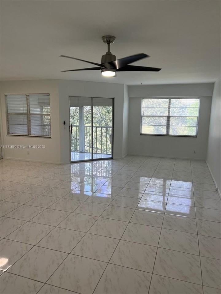 1200 Sw 125th Ave #414L - Photo 6 of 24