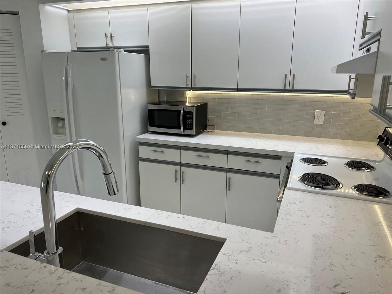 1200 Sw 125th Ave #414L - Photo 7 of 24