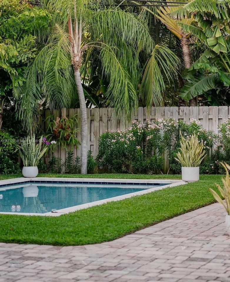 375 Plymouth Rd #0 - Photo 7 of 28