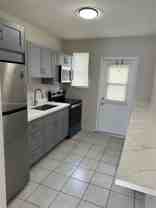 4210 Sw 25th St #4 - Photo 1 of 1