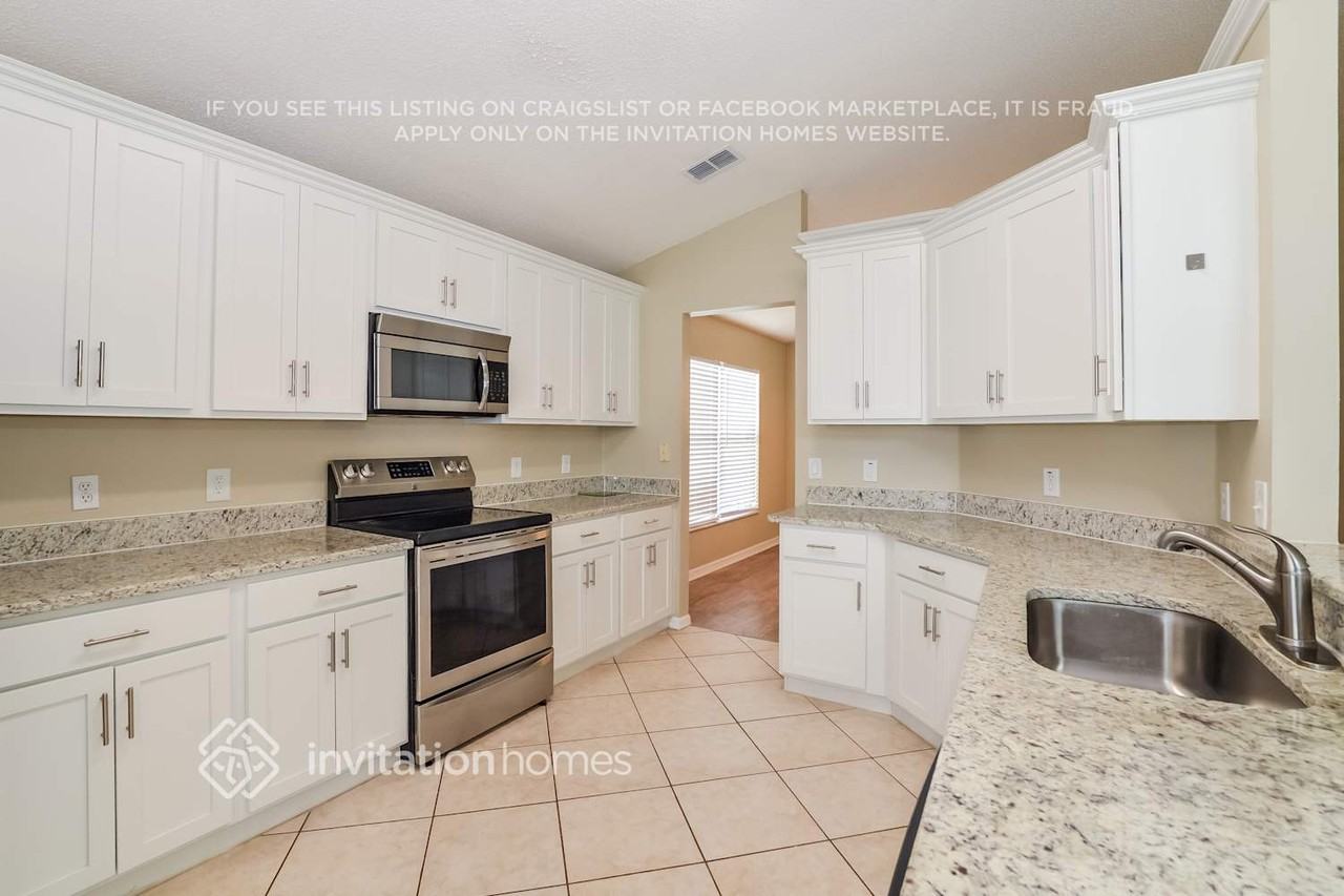 13318 Meadowlark Ln - Photo 7 of 17