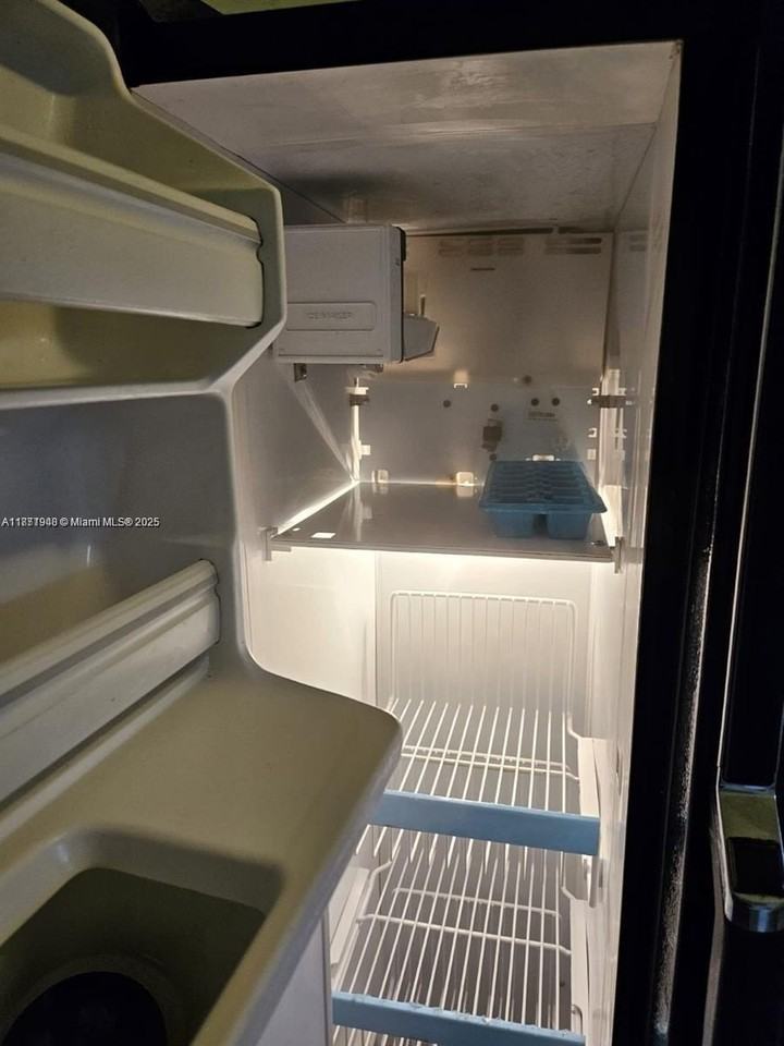 613 Northwest 27th Avenue #1-4 - Photo 7 of 15