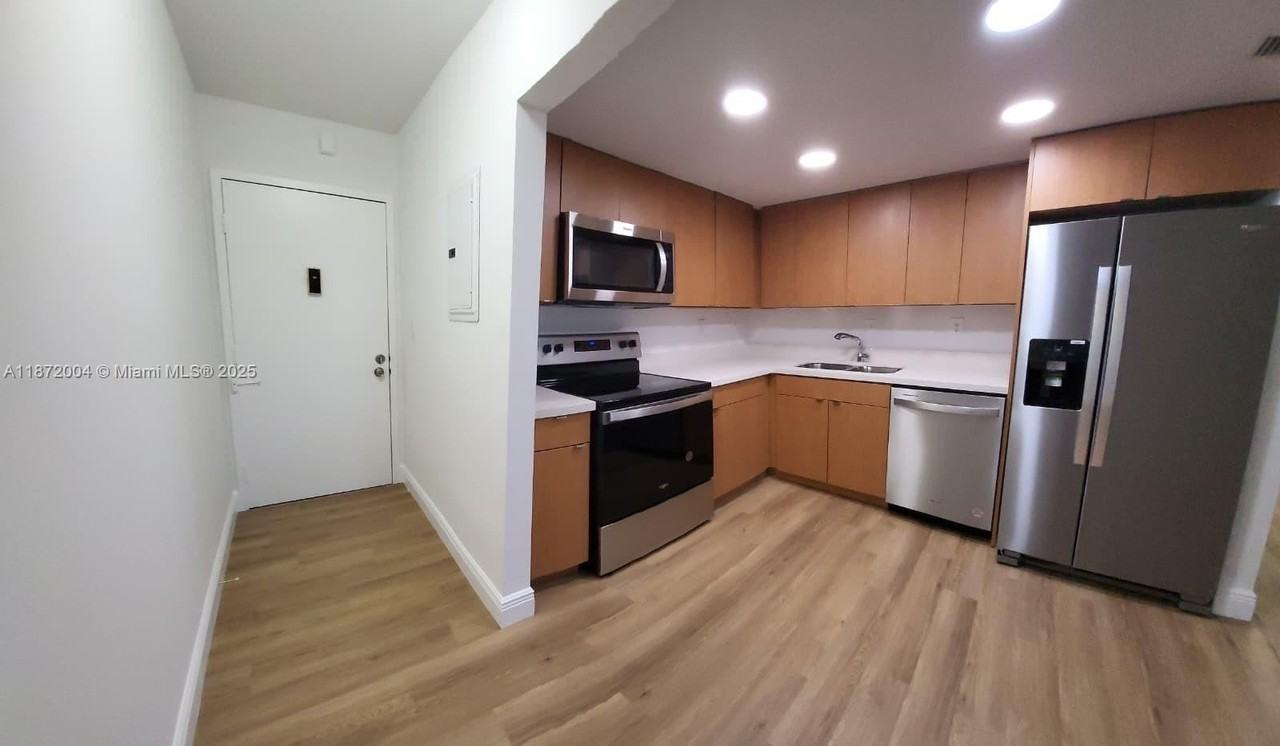 4354 Nw 9th Ave #12-3B