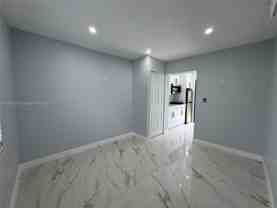 16440 Ne 10th Ave #E - Photo 1 of 1