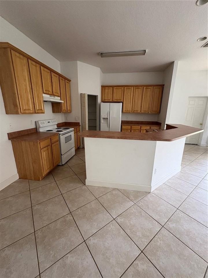 61 Buttonworth Dr #A - Photo 3 of 10