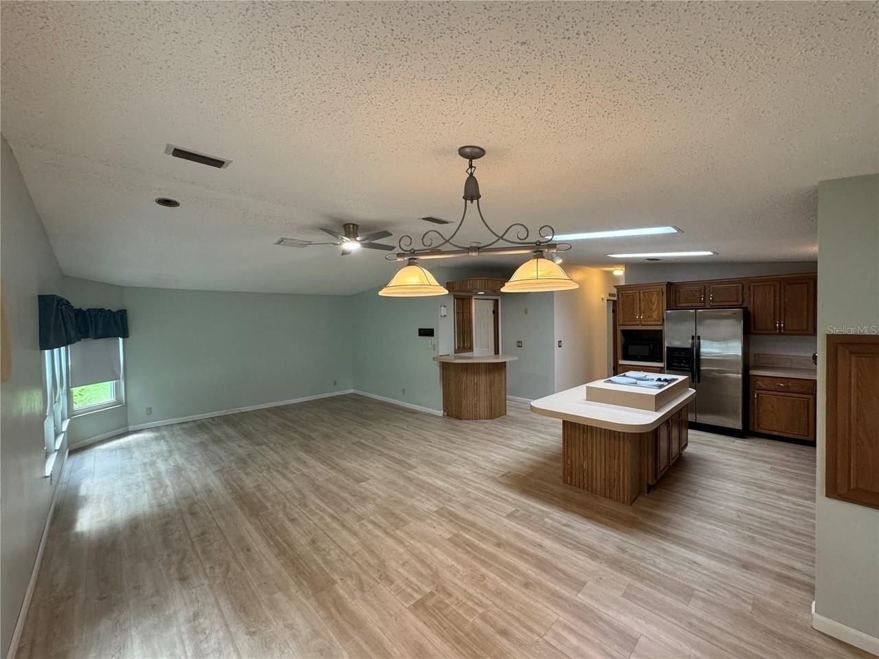 25704 Oak Aly - Photo 3 of 20