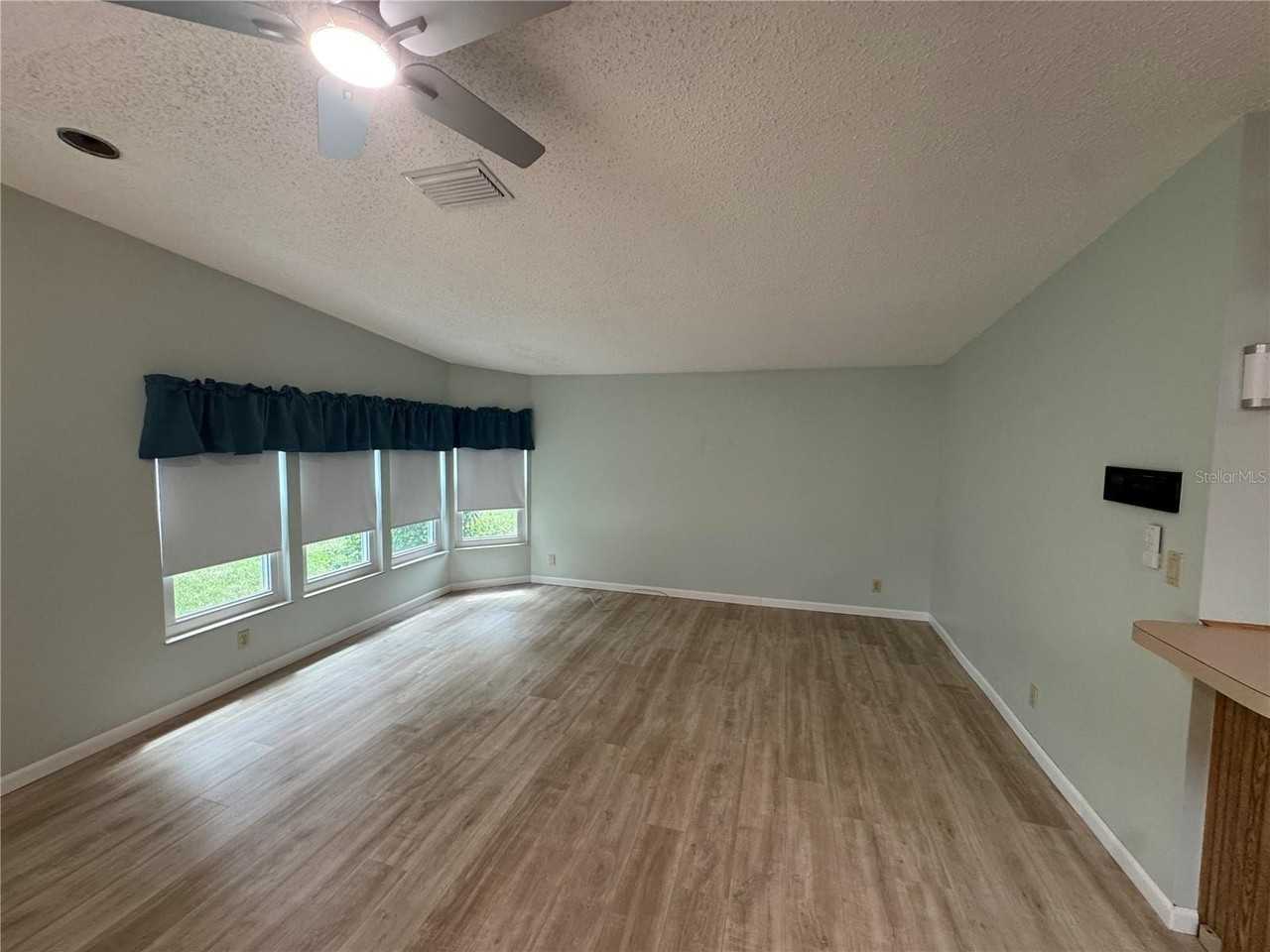 25704 Oak Aly - Photo 7 of 20