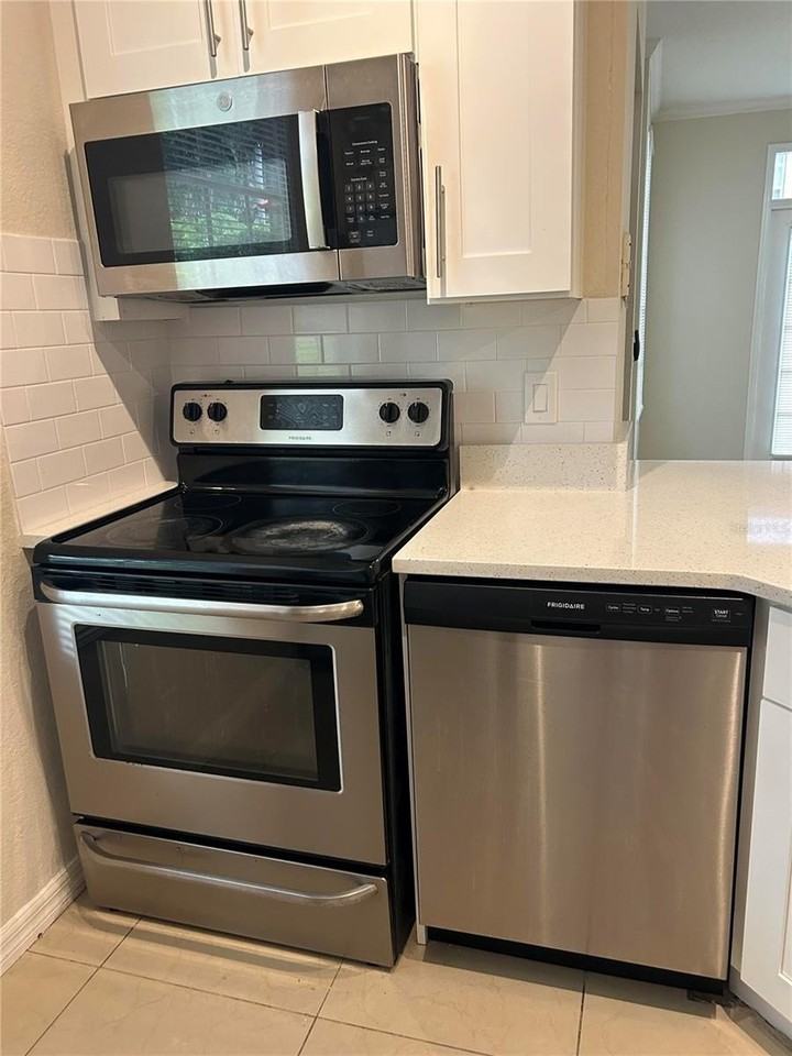 6308 Raleigh St #303 - Photo 5 of 14