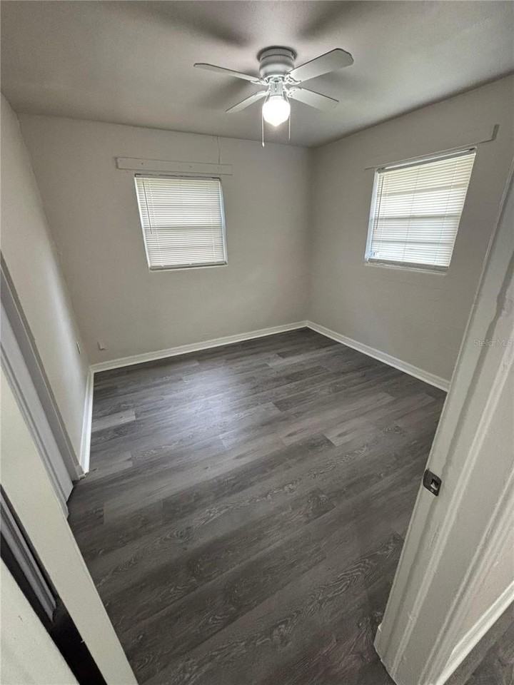 200 Magnolia St - Photo 2 of 6