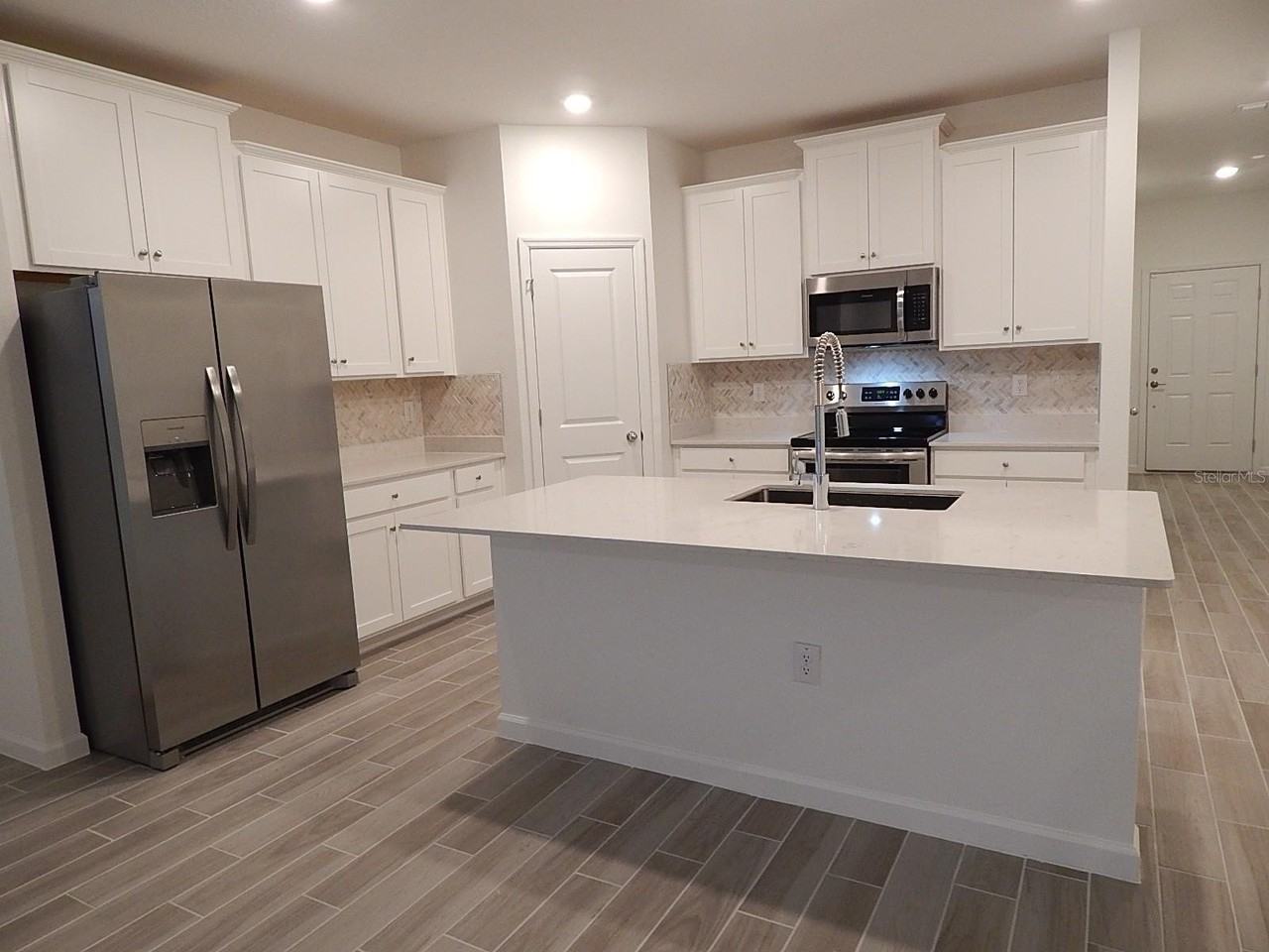 5675 Sw 93rd St - Photo 2 of 17