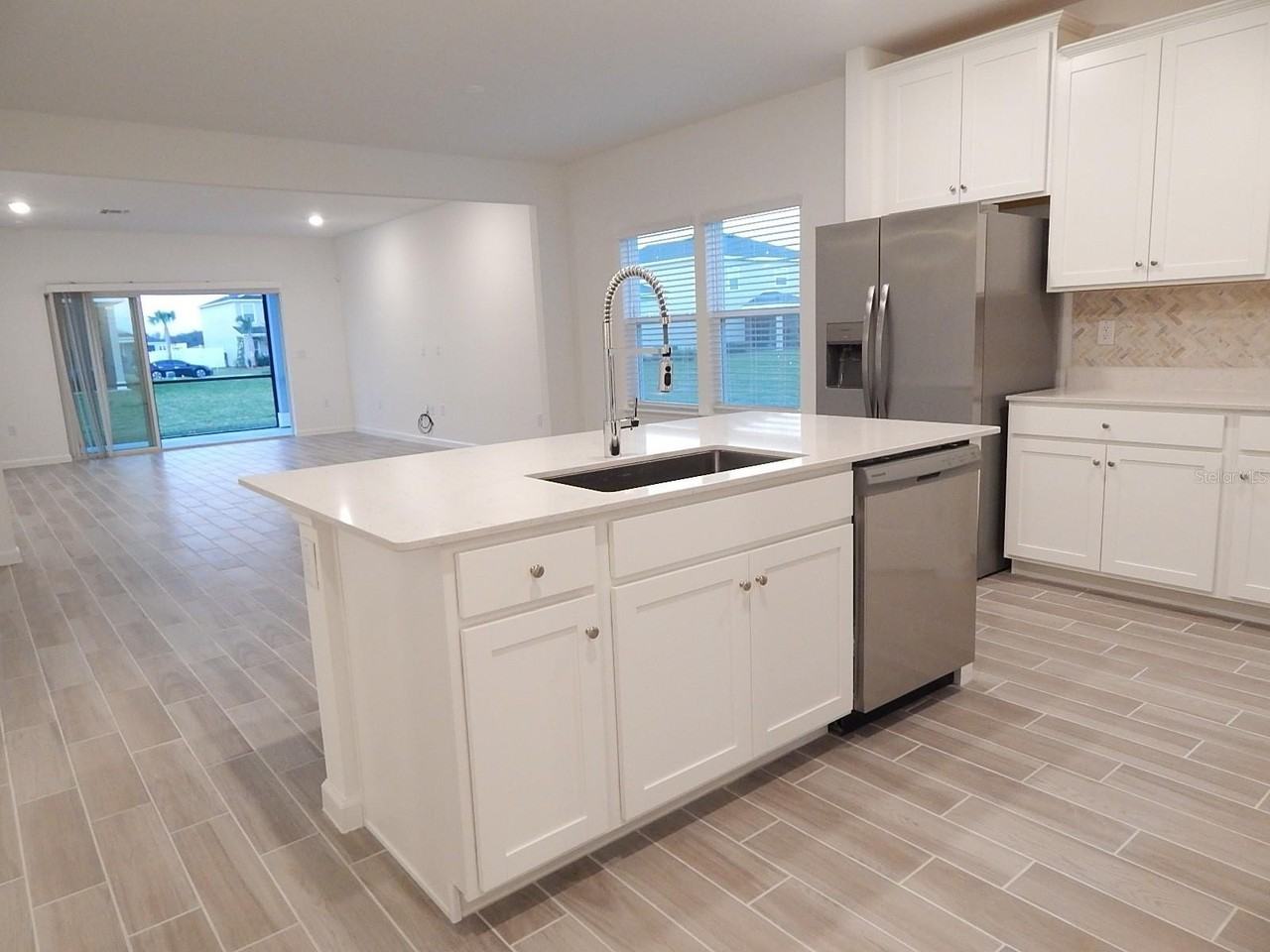 5675 Sw 93rd St - Photo 3 of 17