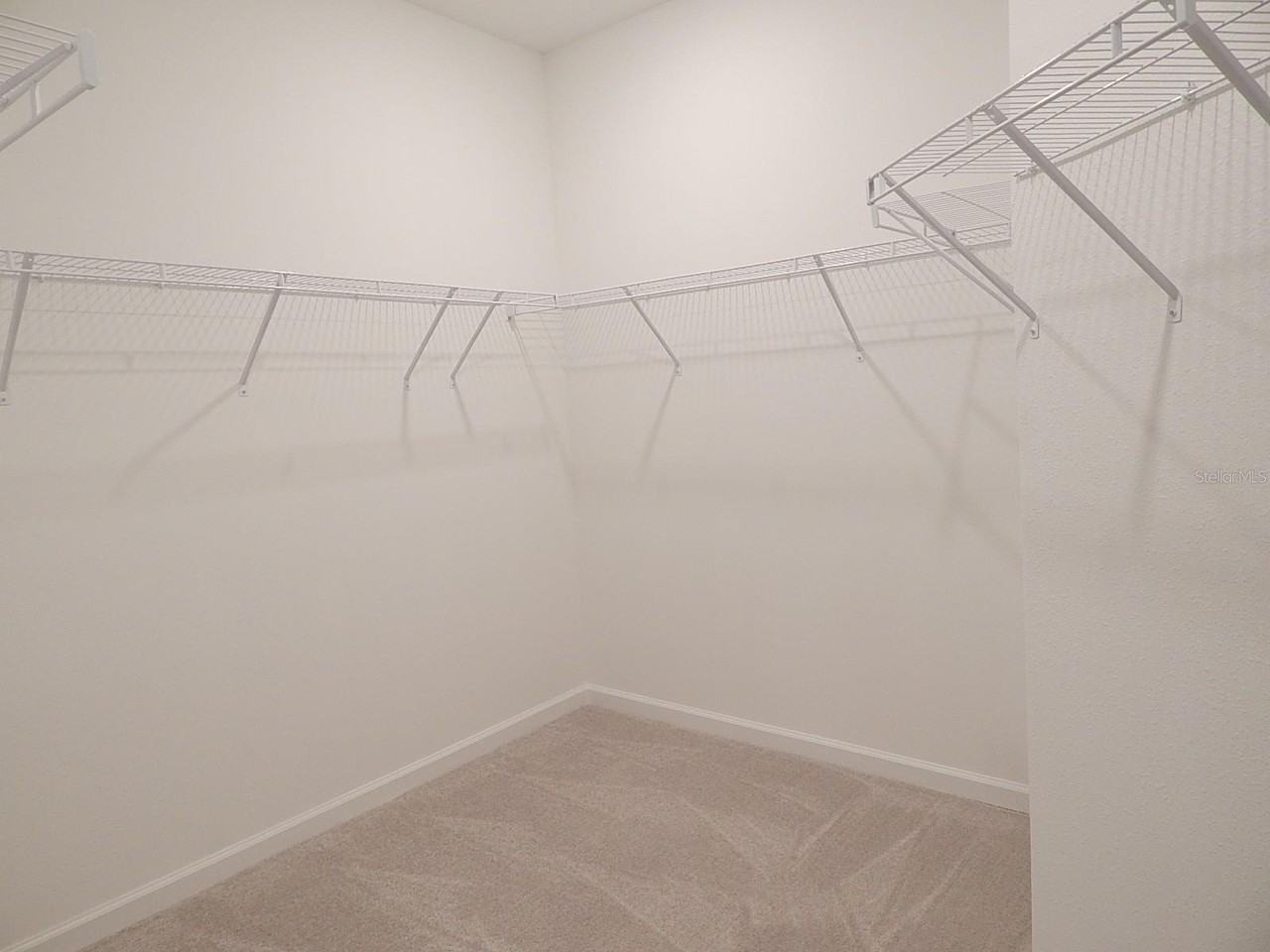 5675 Sw 93rd St - Photo 7 of 17