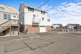 864 S Walnut St - Photo 1 of 1