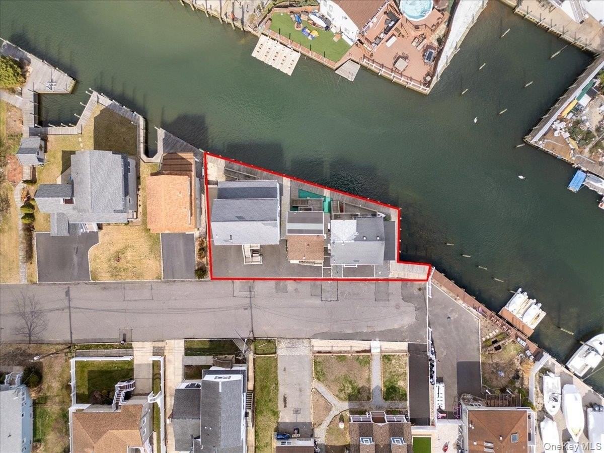 864 S Walnut St - Photo 2 of 24