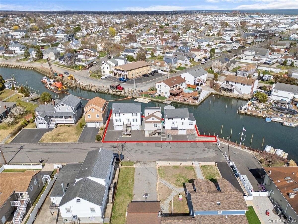 864 S Walnut St - Photo 4 of 24