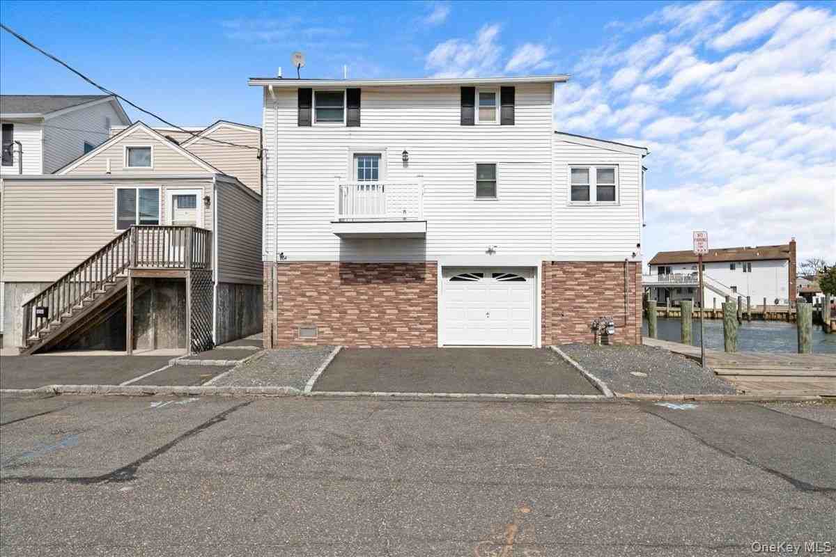 864 S Walnut St - Photo 7 of 24