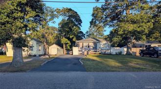 139 Pine Neck Ave - Photo 1 of 1