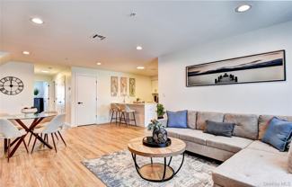 13 Park Ave #4A - Photo 1 of 1
