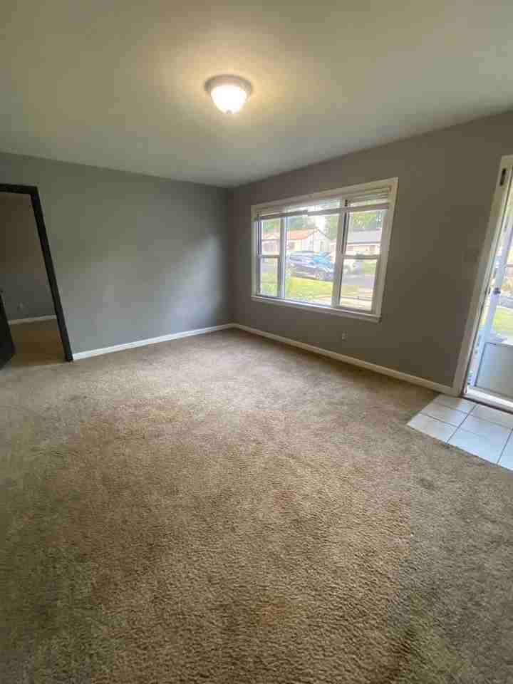 9869 Dennis Dr - Photo 2 of 8