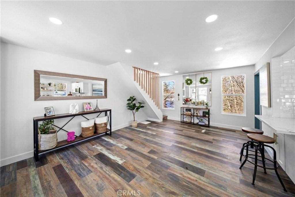 27584 Weirwood Drive - Photo 2 of 21