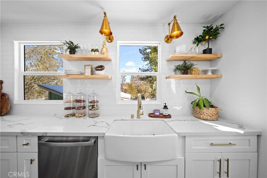 27584 Weirwood Drive - Photo 6 of 21