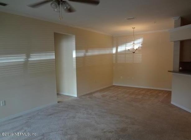 7800 Point Meadows Dr Apt 713 #713 - Photo 5 of 10