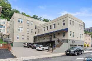 280 Undercliff Ave - Photo 1 of 1