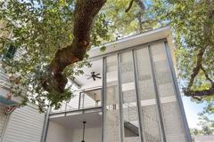 2458 Burgundy St #1AUP - Photo 1 of 1