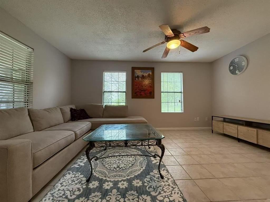 112 Plainview Dr - Photo 7 of 37