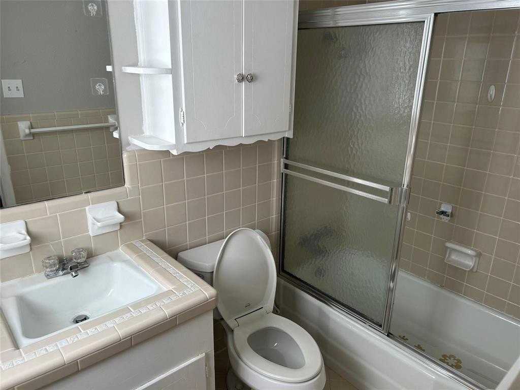 7458 Walling Lane - Photo 5 of 10