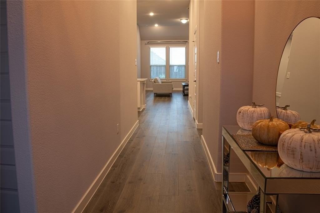 7015 Hopper Ct - Photo 2 of 28