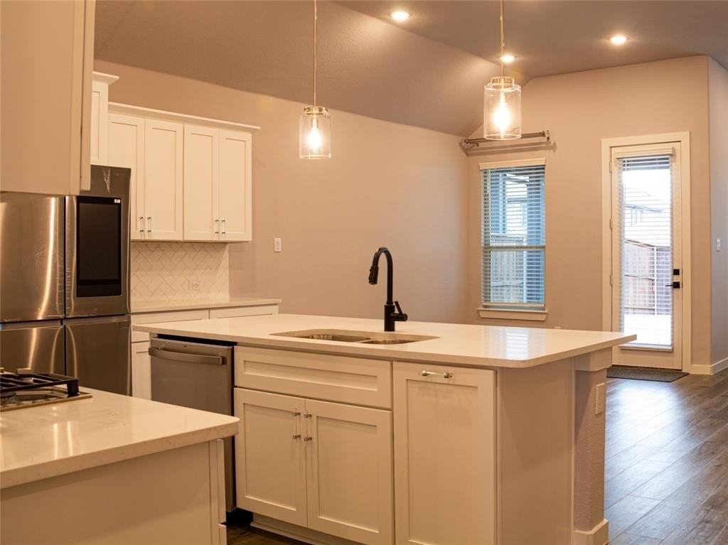 7015 Hopper Ct - Photo 5 of 28