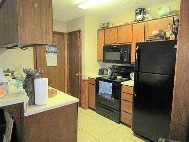 1500 N Grant Dr #B - Photo 3 of 5