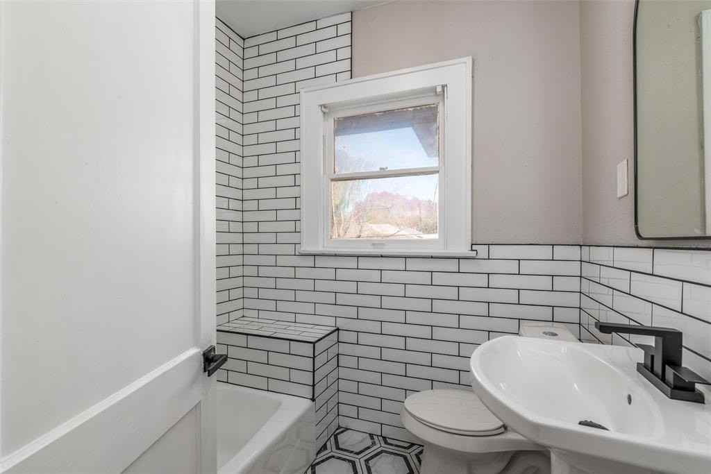 5213 Tremont Street #A - Photo 7 of 11