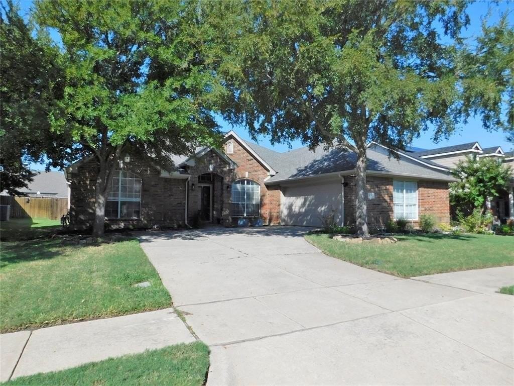 1119 Postwood Dr - Photo 2 of 36