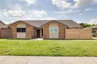 716 E Pecan St - Photo 1 of 1