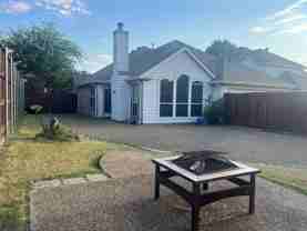 712 Monterey Dr - Photo 1 of 1