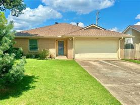 9109 Nw 101st St - Photo 1 of 1