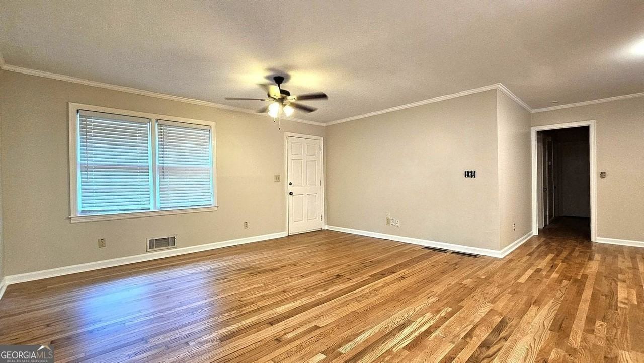 1275 Pine Valley Ct - Photo 2 of 17