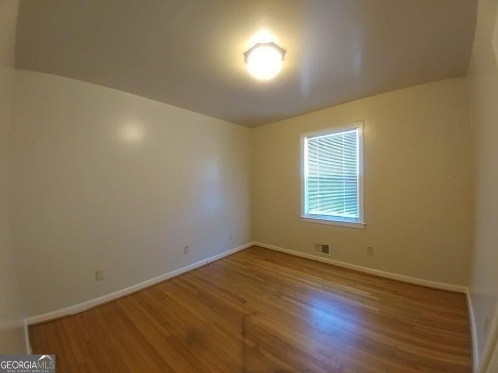 1275 Pine Valley Ct - Photo 5 of 17