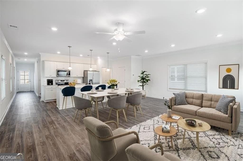 4025 Hillmont Ln - Photo 4 of 8