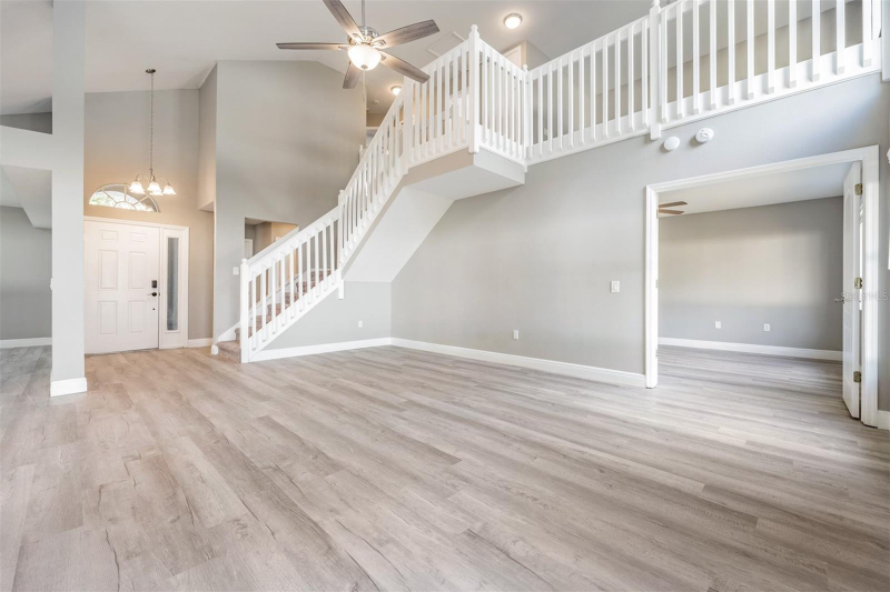 643 Somerstone Dr - Photo 4 of 13