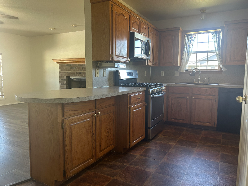 31 Mayfield St - Photo 3 of 19