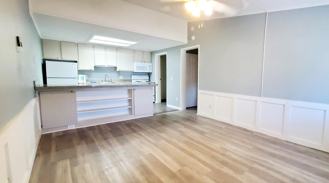 560 7th Pl - Photo 1 of 1