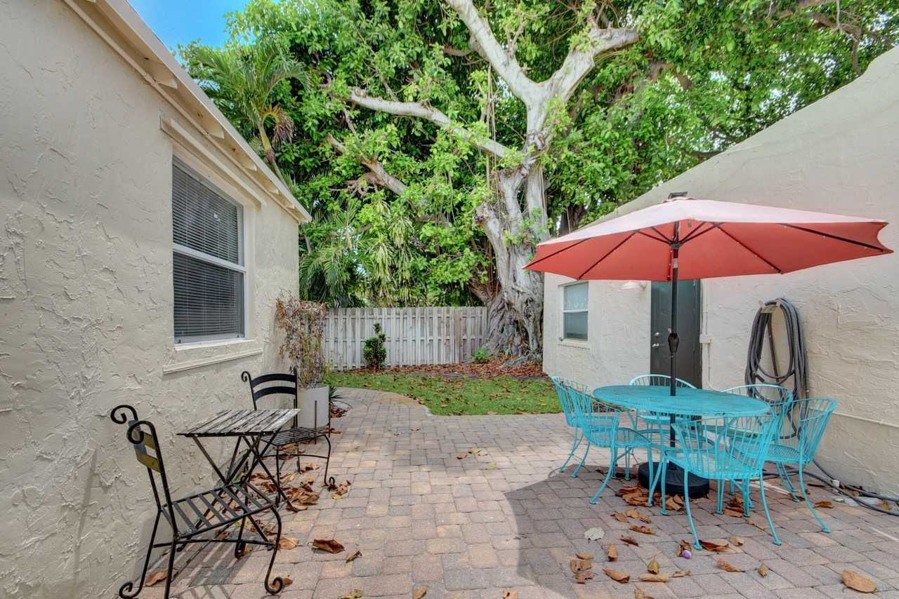 830 Valley Forge Rd - Photo 2 of 19