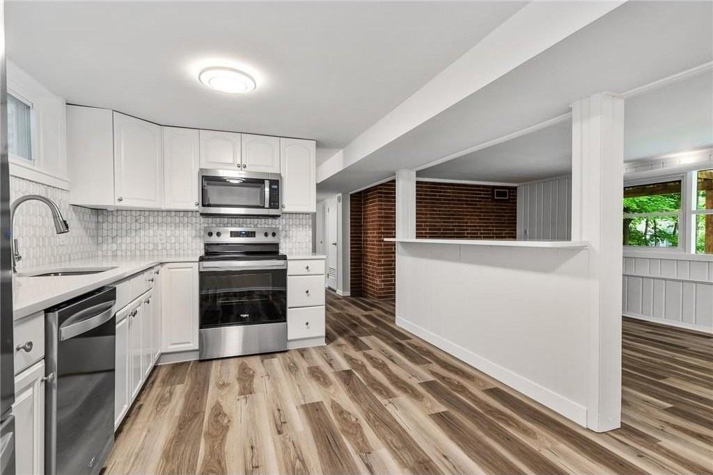 193 3rd St #2 - Photo 2 of 27